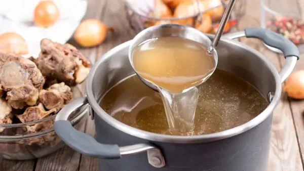 Nước Hầm Xương Để Tủ Lạnh Được Bao Lâu? Cách Bảo Quản Giữ Trọn Dinh Dưỡng
