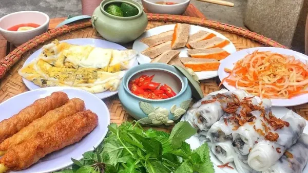 Cách Pha Nước Chấm Bánh Cuốn Hà Nội Chuẩn Vị: Tỷ Lệ Vàng, Công Thức Chi Tiết & Mẹo Tỏi Ớt Nổi Bật
