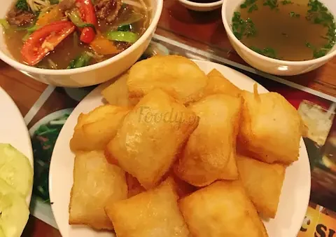 Top Quán Phở Chiên Phồng Hà Nội Ngon Nhất: Địa Chỉ & Cách Làm Chuẩn Vị