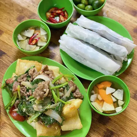 Top Quán Phở Chiên Phồng Hà Nội Ngon Nhất: Địa Chỉ & Cách Làm Chuẩn Vị