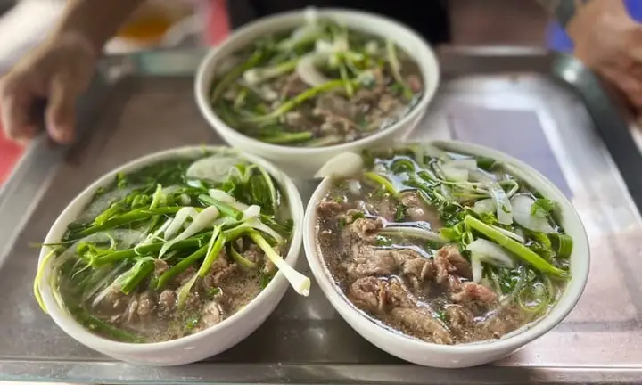 Phở Tái Lăn Là Gì? Phân Biệt Và Cách Thưởng Thức Đúng Vị Phở Tái Lăn Là Gì? Phân Biệt Và Cách Thưởng Thức Đúng Vị