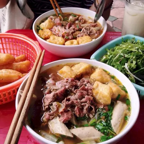 Top Quán Bún Riêu Ốc Ngon Hà Nội: Địa Chỉ, Review Chi Tiết & Bí Quyết Chọn Lựa Top Quán Bún Riêu Ốc Ngon Hà Nội: Địa Chỉ, Review Chi Tiết & Bí Quyết Chọn Lựa