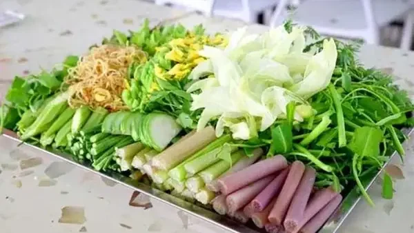 Rau Ăn Lẩu Mắm Miền Tây: Tuyển Tập Các Loại Tươi Ngon Chuẩn Vị
