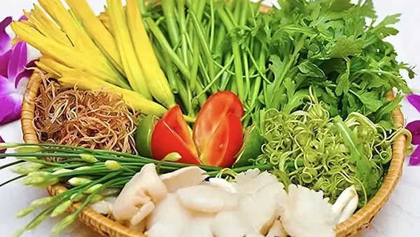 Rau Ăn Lẩu Thái Chua Cay: Danh Sách Chuẩn Vị & Bí Quyết Nhúng Ngon