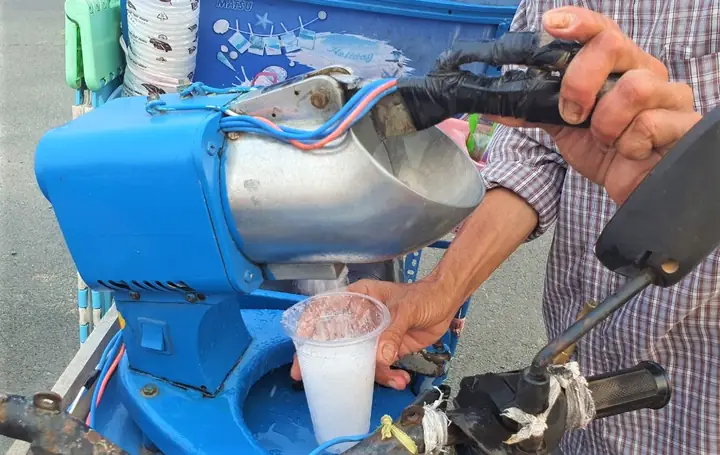 Siro Đá Bào Tuổi Thơ: Hồi Ức Ngọt Ngào Và Cách Tự Làm Siro Đá Bào Tuổi Thơ: Hồi Ức Ngọt Ngào Và Cách Tự Làm