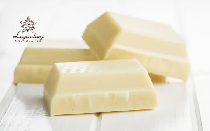 Socola Trắng Làm Từ Gì? Thành Phần, Nguồn Gốc & Sự Khác Biệt Socola Trắng Làm Từ Gì? Thành Phần, Nguồn Gốc & Sự Khác Biệt