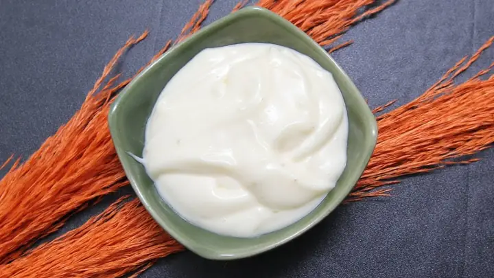 Sốt Mayonnaise Làm Từ Gì? Thành Phần & Cách Làm Đơn Giản Tại Nhà Sốt Mayonnaise Làm Từ Gì? Thành Phần & Cách Làm Đơn Giản Tại Nhà