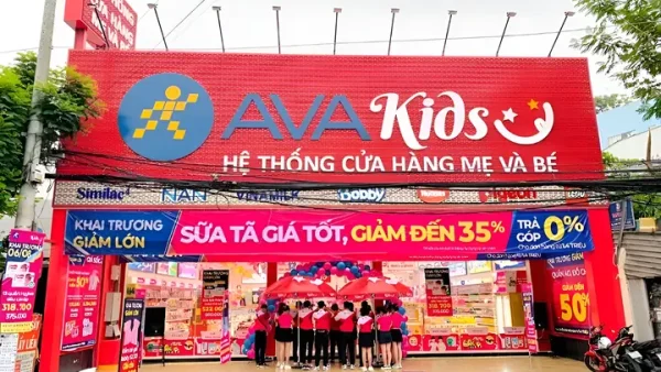 Sữa Chua Làm Từ Gì? Khám Phá Thành Phần Và Quy Trình Sản Xuất Chi Tiết
