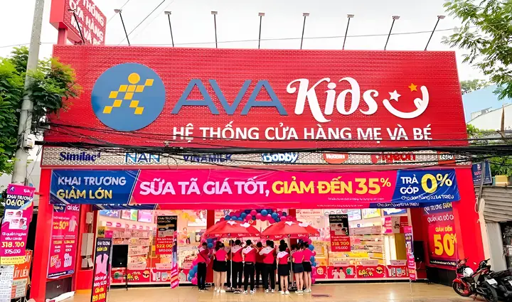 Sữa Chua Làm Từ Gì? Khám Phá Thành Phần Và Quy Trình Sản Xuất Chi Tiết