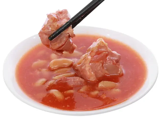 Sườn Nấu Đậu Đóng Hộp: Hương Vị Ngon Chuẩn Vissan & Cách Chế Biến Đơn Giản Sườn Nấu Đậu Đóng Hộp: Hương Vị Ngon Chuẩn Vissan & Cách Chế Biến Đơn Giản