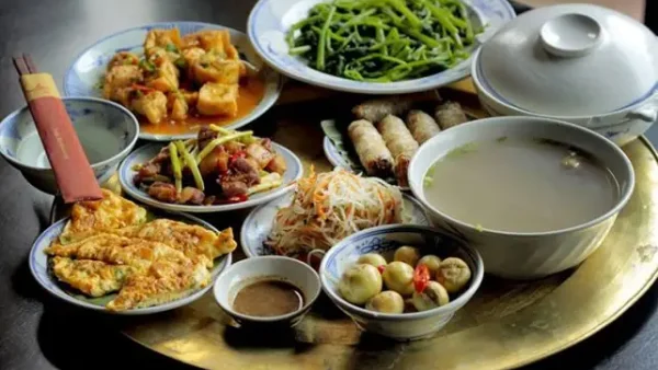 Sườn Xào Chua Ngọt Tiếng Anh Là Gì? Cách Gọi Chuẩn & Công Thức Phổ Biến