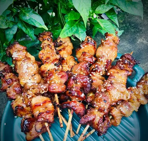 Top Quán Thịt Xiên Nướng Ngon Nhất Hà Nội: Địa Chỉ Và Review Chi Tiết 1 Top Quán Thịt Xiên Nướng Ngon Nhất Hà Nội: Địa Chỉ Và Review Chi Tiết