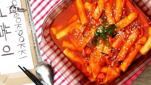 Tokbokki Làm Từ Gạo Gì: Giải Đáp Chi Tiết Từ A-Z