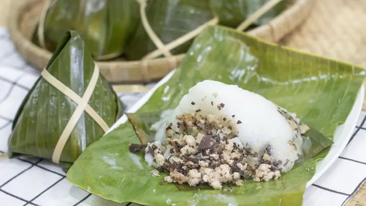 Tỷ Lệ Pha Bột Bánh Giò Chuẩn: Bí Quyết Cho Bánh Mềm Mịn, Núng Nính Tỷ Lệ Pha Bột Bánh Giò Chuẩn: Bí Quyết Cho Bánh Mềm Mịn, Núng Nính
