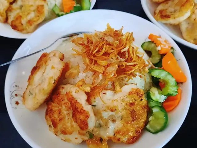 Xôi Chả Mực Hạ Long: Hướng Dẫn Làm Tại Nhà & Top Quán Ngon Chuẩn Vị Xôi Chả Mực Hạ Long: Hướng Dẫn Làm Tại Nhà & Top Quán Ngon Chuẩn Vị