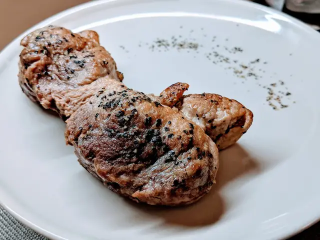 豬胛心肉嫩嗎?買肉做菜時一次看懂口感、部位與嫩化技巧 豬胛心肉嫩嗎?買肉做菜時一次看懂口感、部位與嫩化技巧