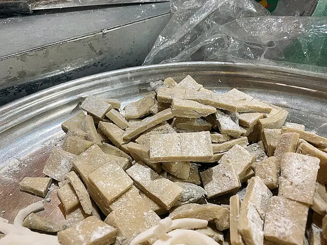 Bánh Canh Bột Lộn Huế: Ăn Ở Đâu, Đặt Giao Và Giá Bao Nhiêu? Bánh Canh Bột Lộn Huế: Ăn Ở Đâu, Đặt Giao Và Giá Bao Nhiêu?