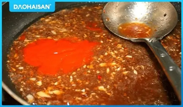 Cách Làm Cua Sốt Trứng Ớt Singapore Tại Nhà: Sốt Cay Béo Cách Làm Cua Sốt Trứng Ớt Singapore Tại Nhà: Sốt Cay Béo