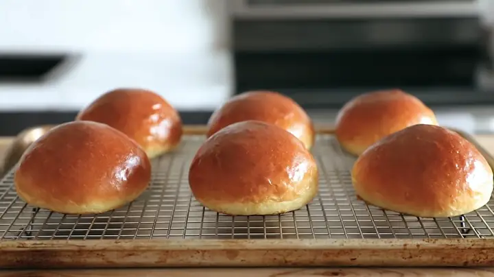 Cách Làm Vỏ Bánh Hamburger Mềm Xốp Bằng Bột Mì Tại Nhà Cách Làm Vỏ Bánh Hamburger Mềm Xốp Bằng Bột Mì Tại Nhà
