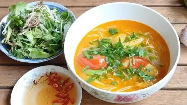 Cách Nấu Đầu Cá Ngừ Đại Dương Thành Canh Chua Ngon, Không Tanh