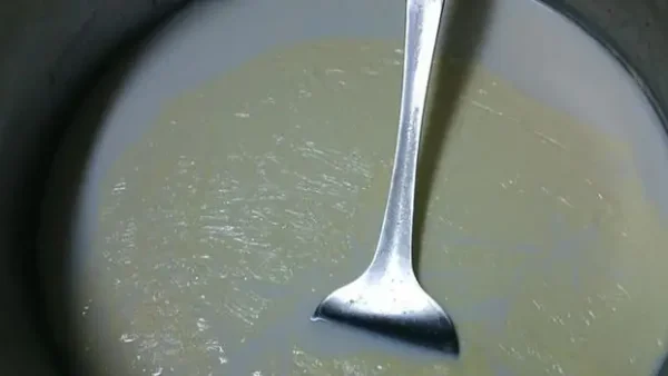 Cách Nấu Sữa Bò Tươi Tại Nhà: Chọn Sữa, Đun Và Bảo Quản Đúng Cách