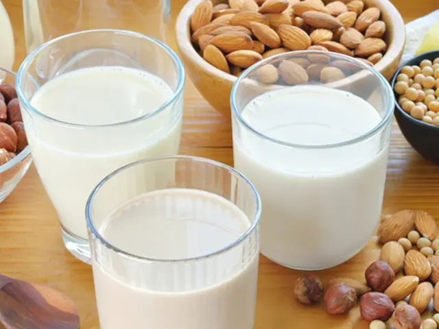 Tổng Hợp 7+ Công Thức Nấu Sữa Hạt Cho Bà Bầu: Dinh Dưỡng, Lợi Sữa, Chống Ngán Uống Sữa Tươi Tổng Hợp 7+ Công Thức Nấu Sữa Hạt Cho Bà Bầu: Dinh Dưỡng, Lợi Sữa, Chống Ngán Uống Sữa Tươi