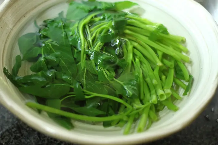 Cách Nấu Thịt Bò Xào Rau Muống Mềm Thơm, Rau Xanh Giòn Ngon Chuẩn Vị Nhà Cách Nấu Thịt Bò Xào Rau Muống Mềm Thơm, Rau Xanh Giòn Ngon Chuẩn Vị Nhà