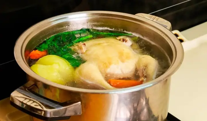 Cách Nấu Thịt Gà Mềm Ngon, Không Khô Cứng: Bí Quyết Ướp, Hầm, Xào, Hấp Chuẩn Vị Từ A-Z Cách Nấu Thịt Gà Mềm Ngon, Không Khô Cứng: Bí Quyết Ướp, Hầm, Xào, Hấp Chuẩn Vị Từ A-Z