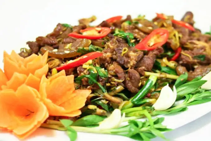Cách Nấu Thịt Heo Xào Lăn Từng Bước: Thịt Mềm, Thơm Lừng, Dễ Làm Tại Nhà Cách Nấu Thịt Heo Xào Lăn Từng Bước: Thịt Mềm, Thơm Lừng, Dễ Làm Tại Nhà