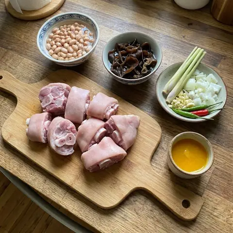 Cách Nấu Thịt Hon Ngon Từ Giò Heo: Đậm Vị, Mềm Thơm, Nước Sánh Cách Nấu Thịt Hon Ngon Từ Giò Heo: Đậm Vị, Mềm Thơm, Nước Sánh