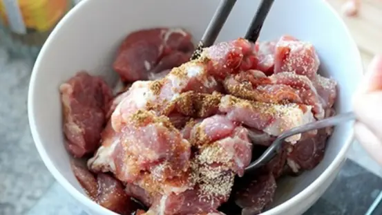 Cách Nấu Thịt Kho Tộ Thơm Ngon, Đậm Vị Và Cực Bắt Cơm Cách Nấu Thịt Kho Tộ Thơm Ngon, Đậm Vị Và Cực Bắt Cơm