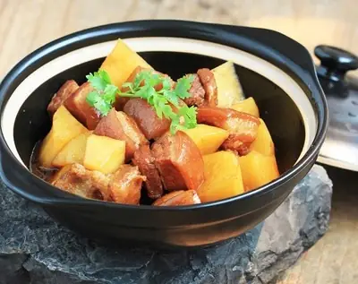 Cách Nấu Thịt Heo Với Khoai Tây: 3 Cách Xào, Kho, Hầm Đậm Đà