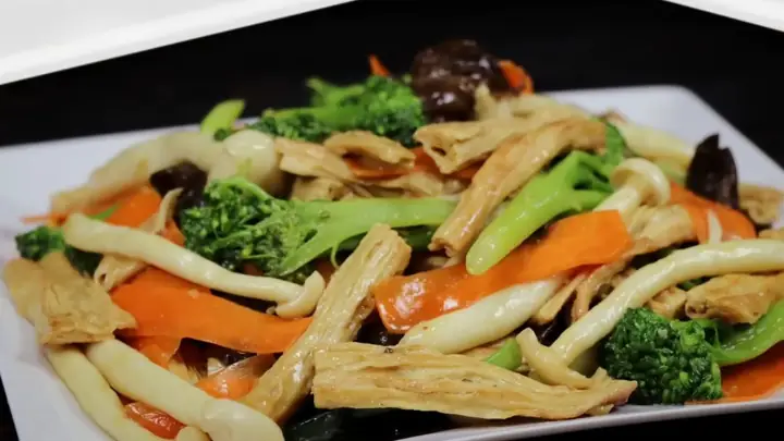 Cách Nấu Váng Đậu Khô (tàu Hũ Kỵ) Ngon, Mềm, Dễ Làm