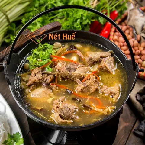 Cách Nấu Vịt Hon Sả Kiểu Huế: Thịt Mềm, Nước Sốt Đậm Và Bắt Cơm Cách Nấu Vịt Hon Sả Kiểu Huế: Thịt Mềm, Nước Sốt Đậm Và Bắt Cơm