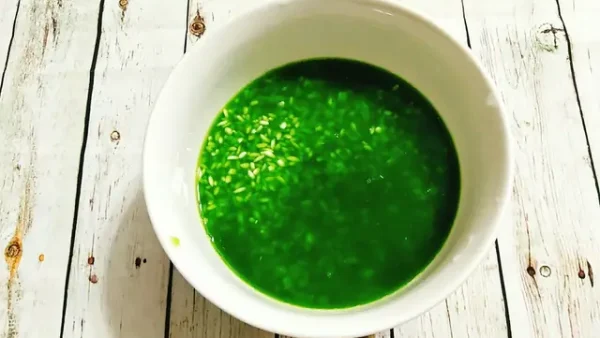 Cách Nấu Xôi Mặn Lá Dứa Ngon Dẻo, Thơm Và Giữ Màu Xanh Tự Nhiên