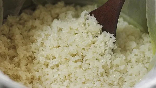Cách Nấu Xôi Mỡ Hành Dẻo Thơm Với Công Thức Đơn Giản