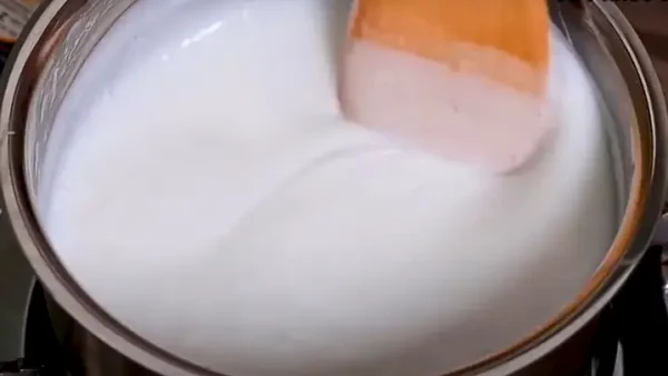 Cách Nấu Xu Xoa Kèm Nước Cốt Dừa Giòn Ngon Tại Nhà