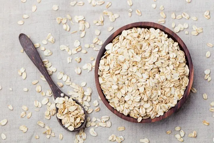 Cách Nấu Yến Mạch Với Chuối: 2 Kiểu Cháo Mịn & Bánh Healthy Ngon, Nhanh 10 Phút