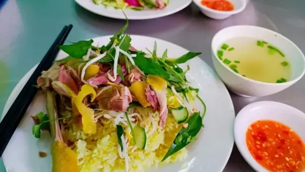 Cách Làm Cơm Gà Xé Phú Yên Dẻo Thơm, Gà Dai, Nước Chấm Chuẩn Vị
