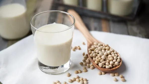 Sữa Đậu Nành Trong Tiếng Anh Là Soy Milk: Cách Phát Âm Và Cách Dùng